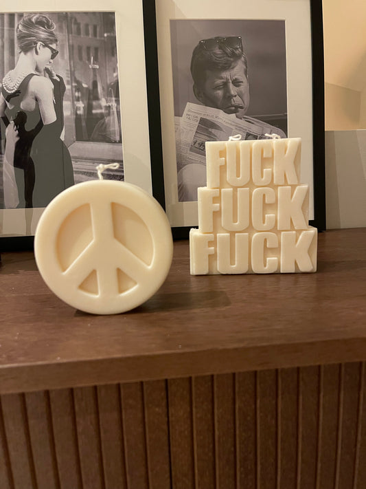 Mooniq Kerzen-Set bestehend aus 2 Kerzen: "The F*ck und The Peace"